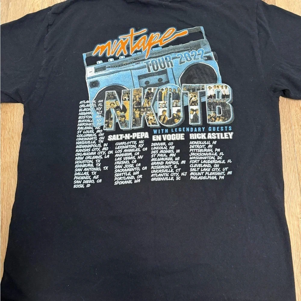 New Kids on the Block Mixtape Tour 2022 T-Shirt Large Rick Astley En Vogue  Tee